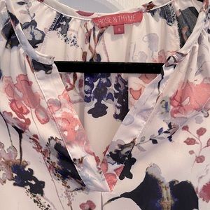 Rose and Thyme Watercolor Floral Blouse Size SMALL